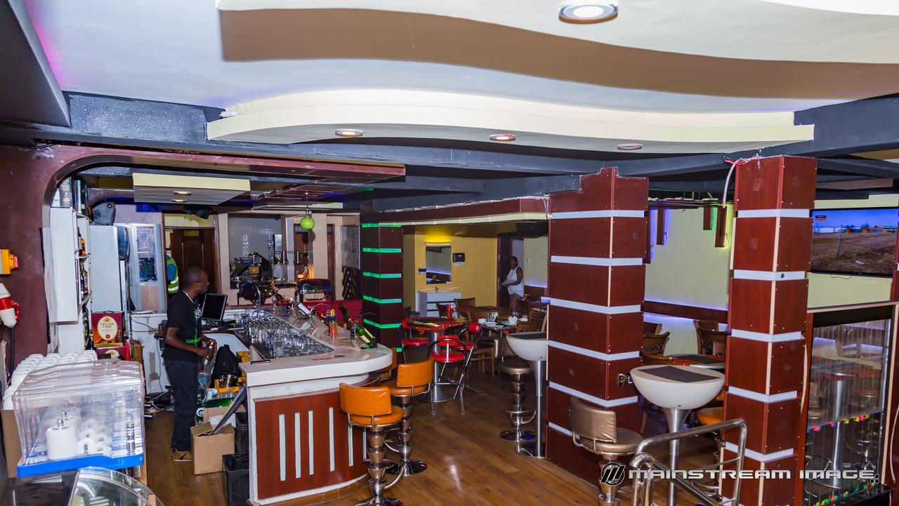 Enkare Hotel Nairobi Bagian luar foto