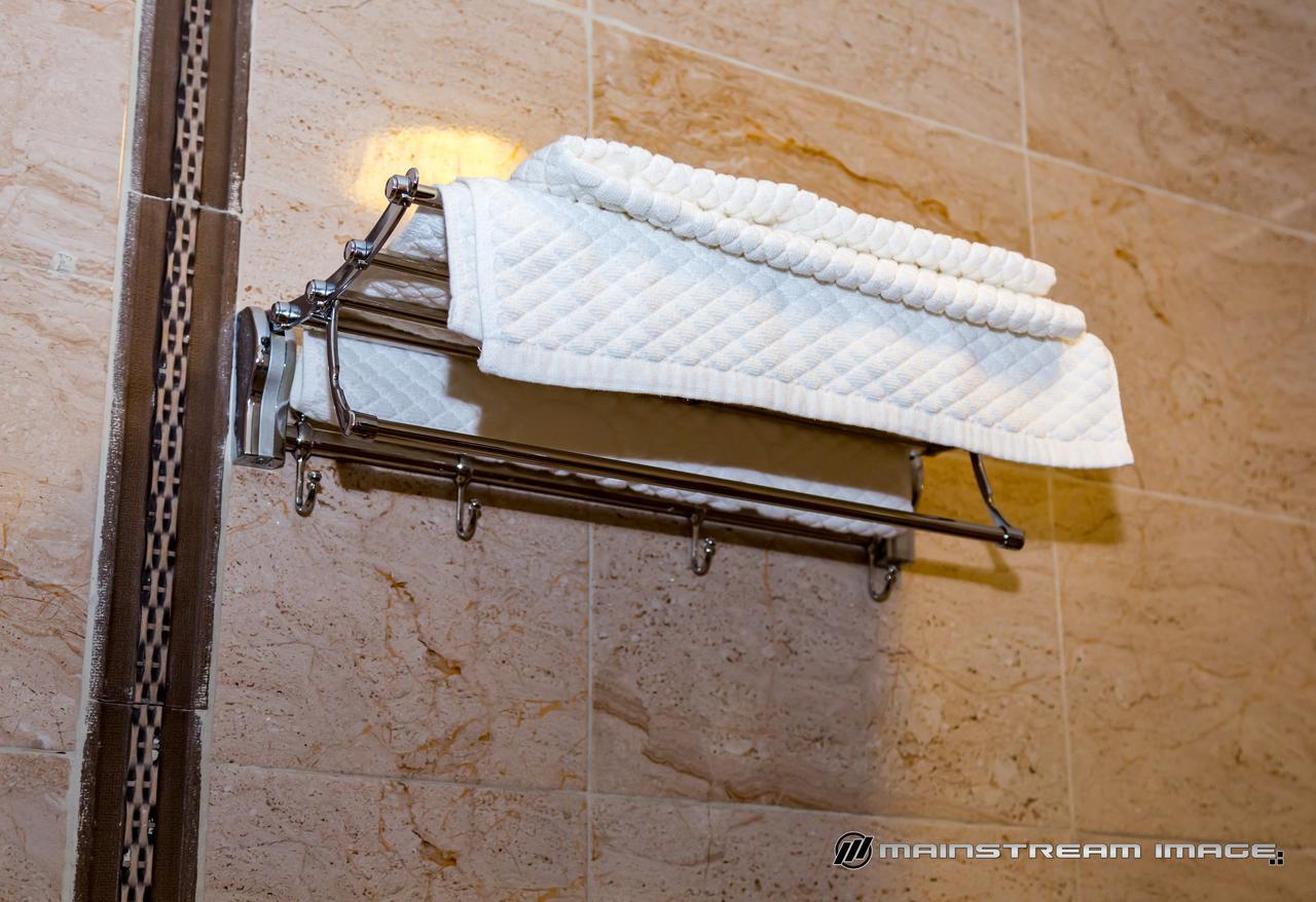 Enkare Hotel Nairobi Bagian luar foto